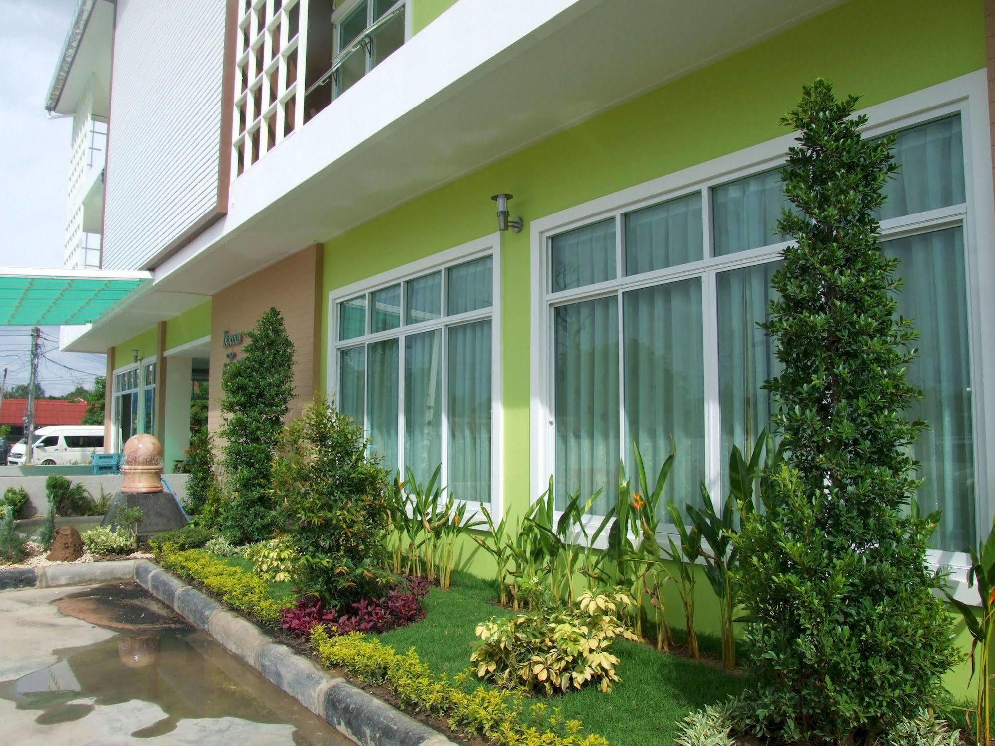 Ruan Rim Nam Hotel Рой Ет Екстериор снимка